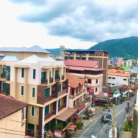 The Luka Guesthouse And Restaurant Patong 外观 照片